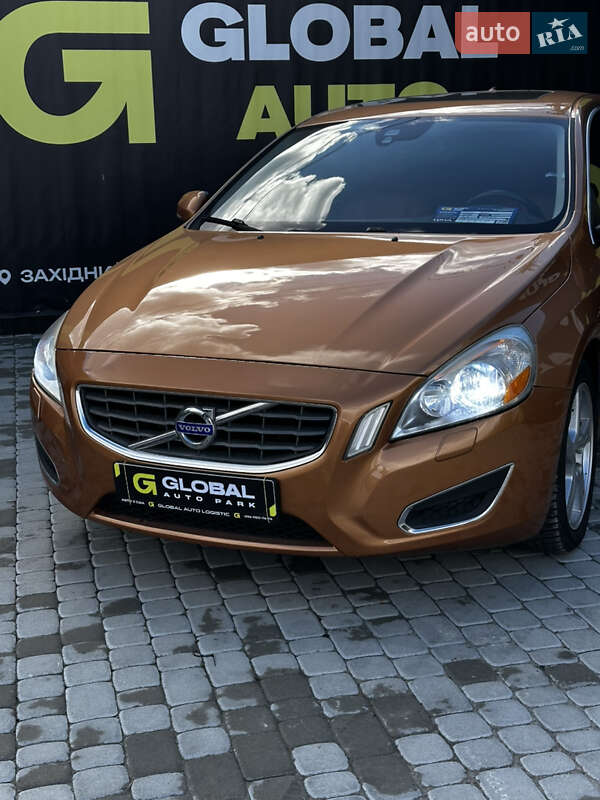 Седан Volvo S60 2013 в Львові фото 4 Седан Volvo S60 2013 в Львові