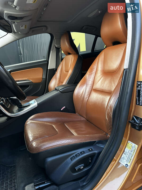 Седан Volvo S60 2013 в Львові фото 9 Седан Volvo S60 2013 в Львові
