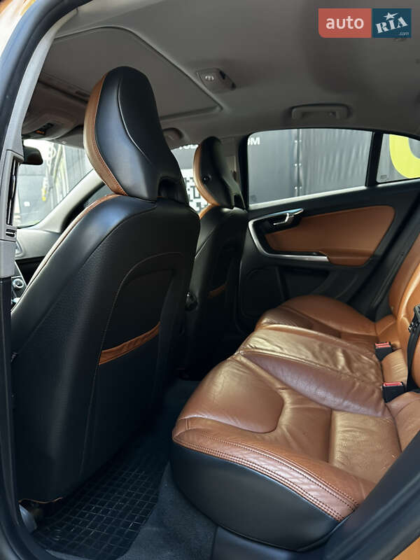 Седан Volvo S60 2013 в Львові фото 15 Седан Volvo S60 2013 в Львові