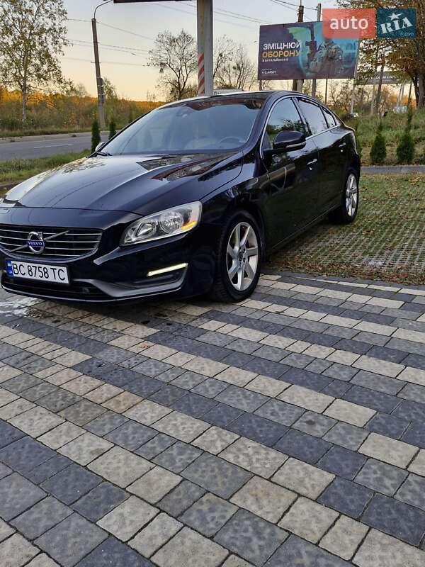 Седан Volvo S60 2013 в Львове