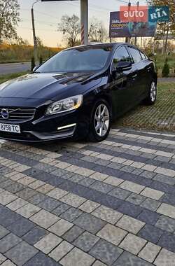 Седан Volvo S60 2013 в 