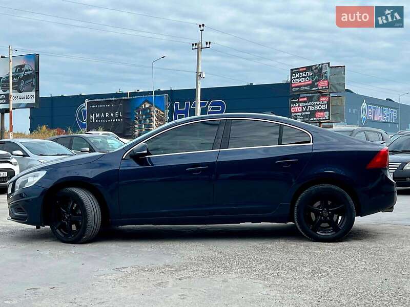 Седан Volvo S60 2012 в Львове