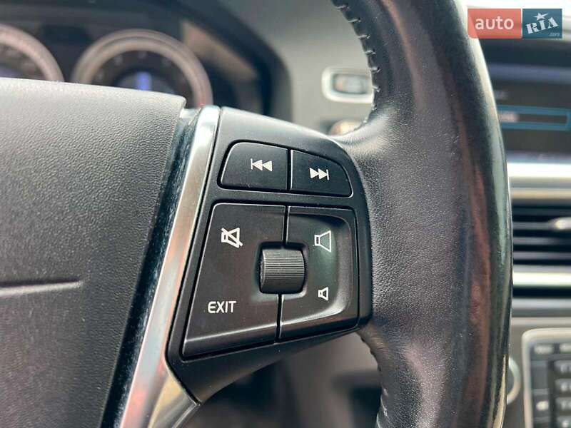 Седан Volvo S60 2012 в Львове
