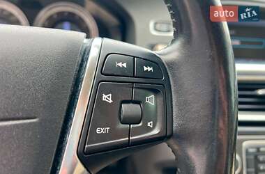 Седан Volvo S60 2012 в 