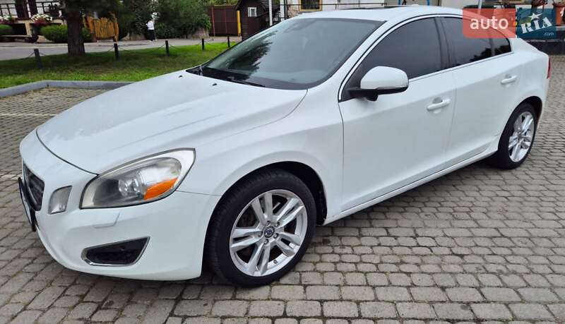 Седан Volvo S60 2012 в Івано-Франківську
