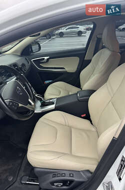 Седан Volvo S60 2016 в 