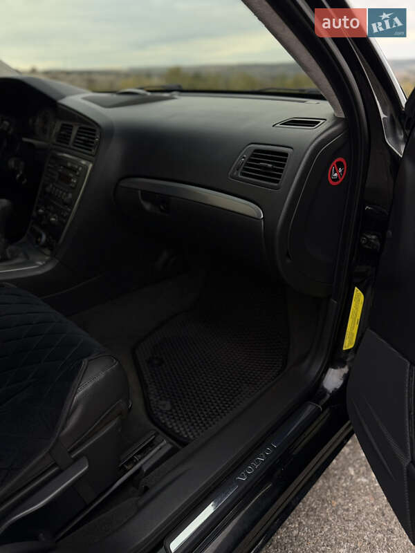 Седан Volvo S60 2005 в Одессе