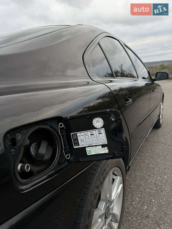 Седан Volvo S60 2005 в Одессе