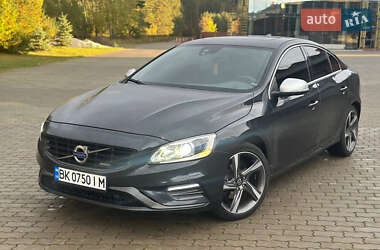 Седан Volvo S60 2014 в 