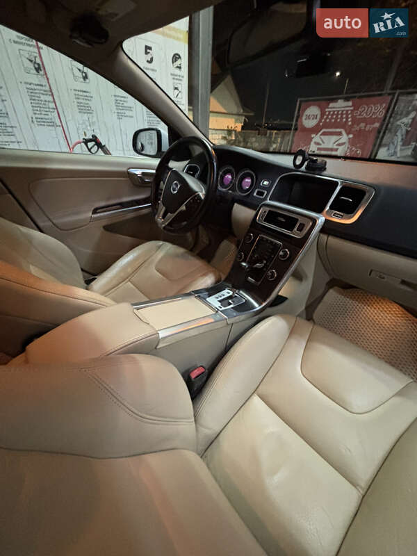 Седан Volvo S60 2012 в Беляевке фото 24 Седан Volvo S60 2012 в Беляевке