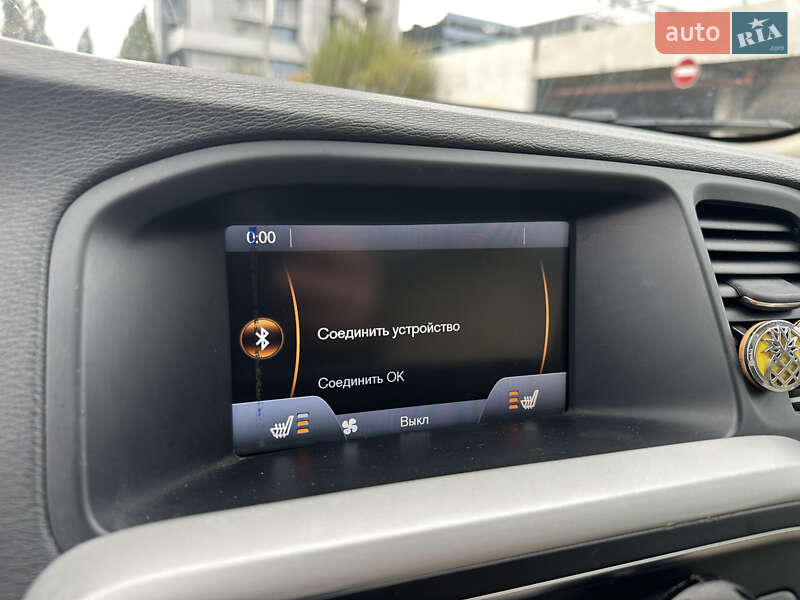 Седан Volvo S60 2012 в Киеве фото 32 Седан Volvo S60 2012 в Киеве