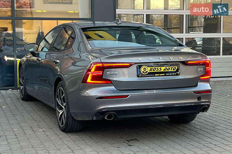 Седан Volvo S60 2019 в Івано-Франківську