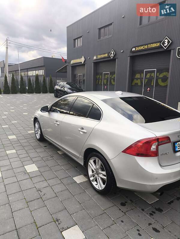Седан Volvo S60 2011 в Трускавці