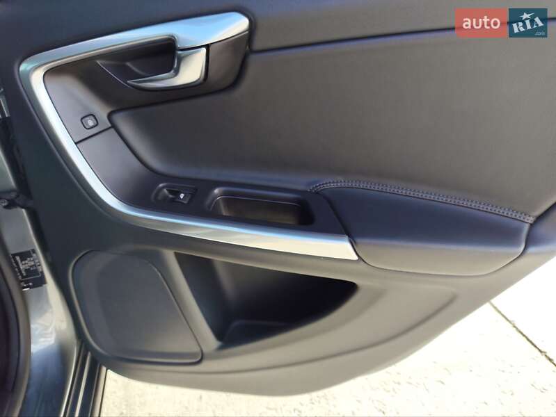 Седан Volvo S60 2017 в Житомирі фото 25 Седан Volvo S60 2017 в Житомирі