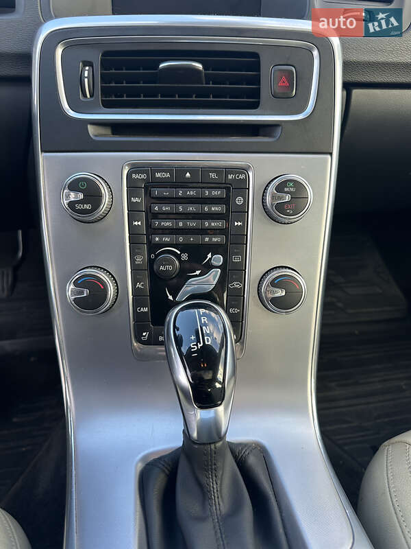 Седан Volvo S60 2017 в Одессе