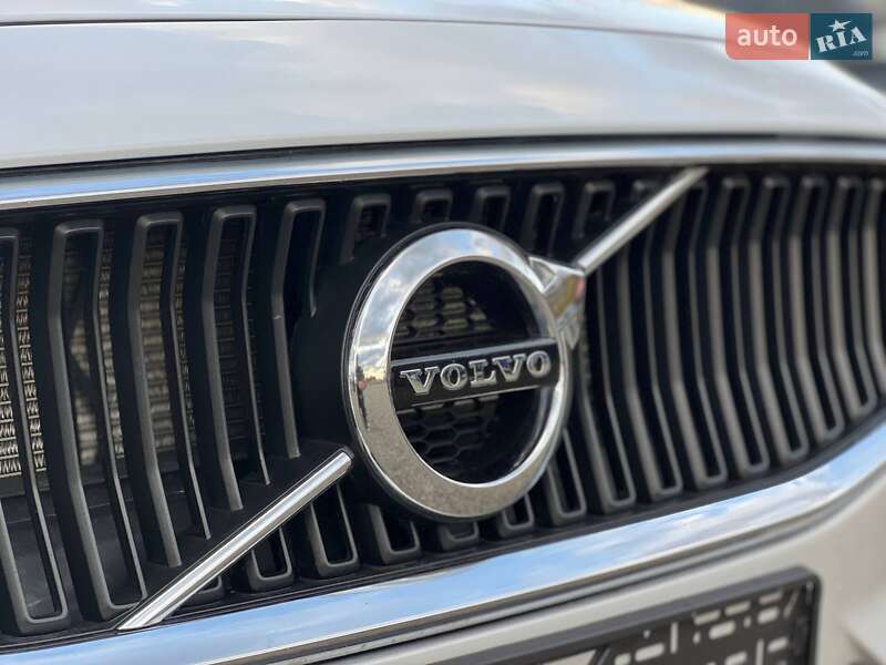 Седан Volvo S60 2019 в Стрые фото 30 Седан Volvo S60 2019 в Стрые