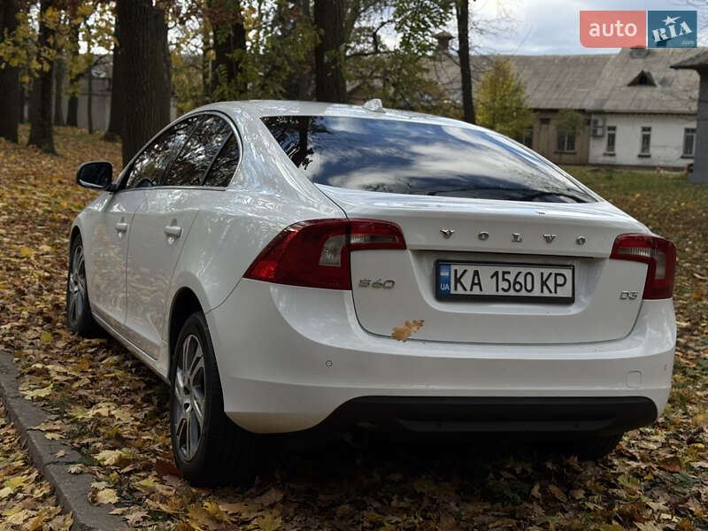 Седан Volvo S60 2013 в Києві фото 3 Седан Volvo S60 2013 в Києві