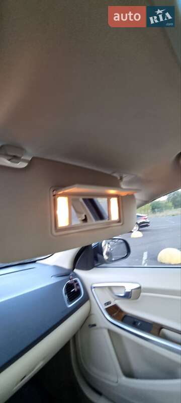 Седан Volvo S60 2012 в Киеве