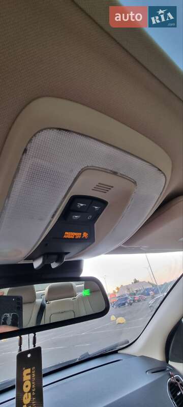 Седан Volvo S60 2012 в Киеве