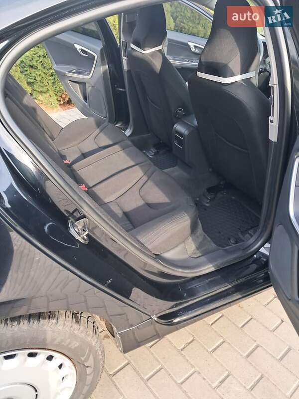 Седан Volvo S60 2012 в Львове фото 12 Седан Volvo S60 2012 в Львове