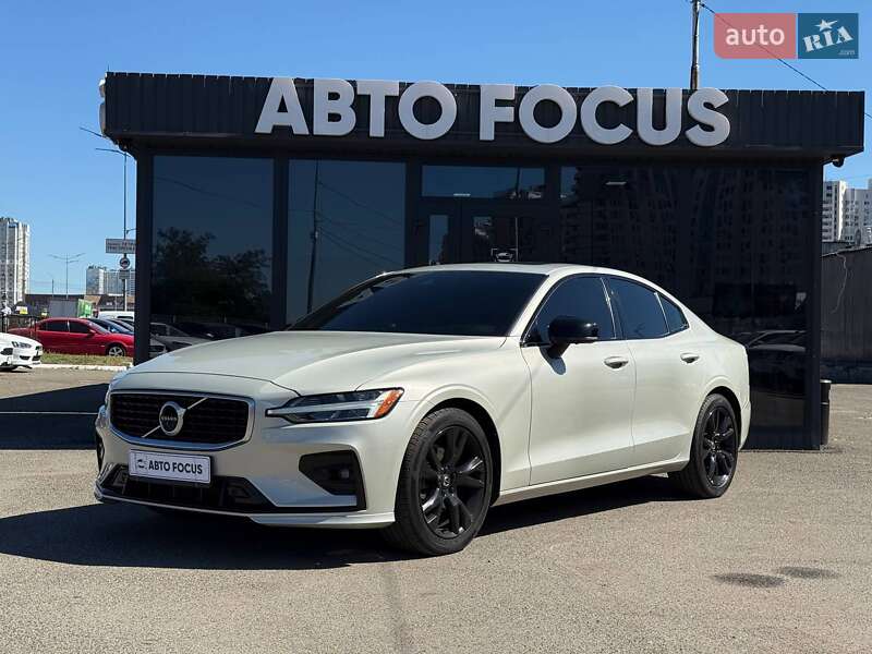 Седан Volvo S60 2019 в Києві