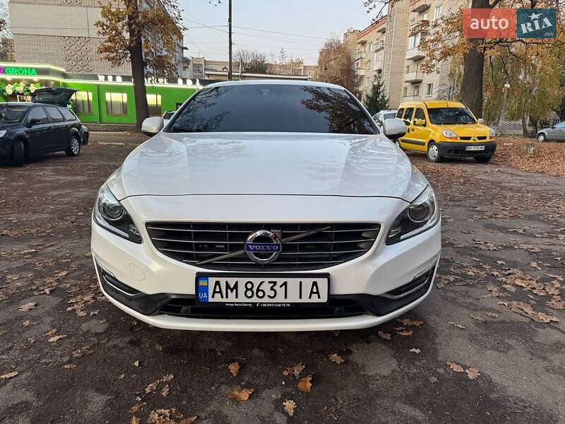 Седан Volvo S60 2017 в Житомирі