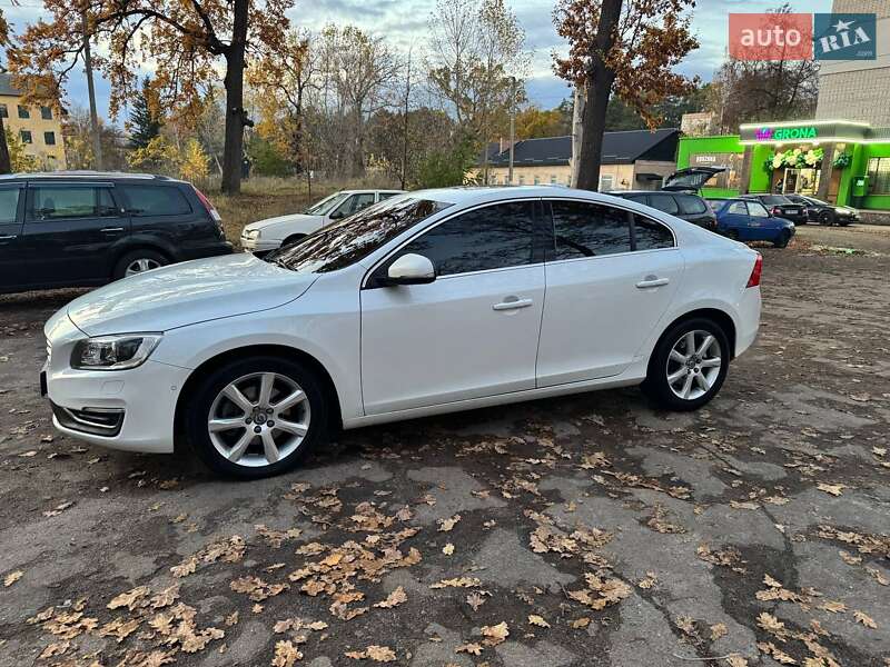 Седан Volvo S60 2017 в Житомирі