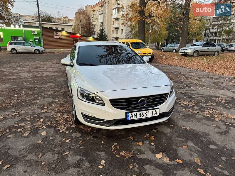 Седан Volvo S60 2017 в Житомирі