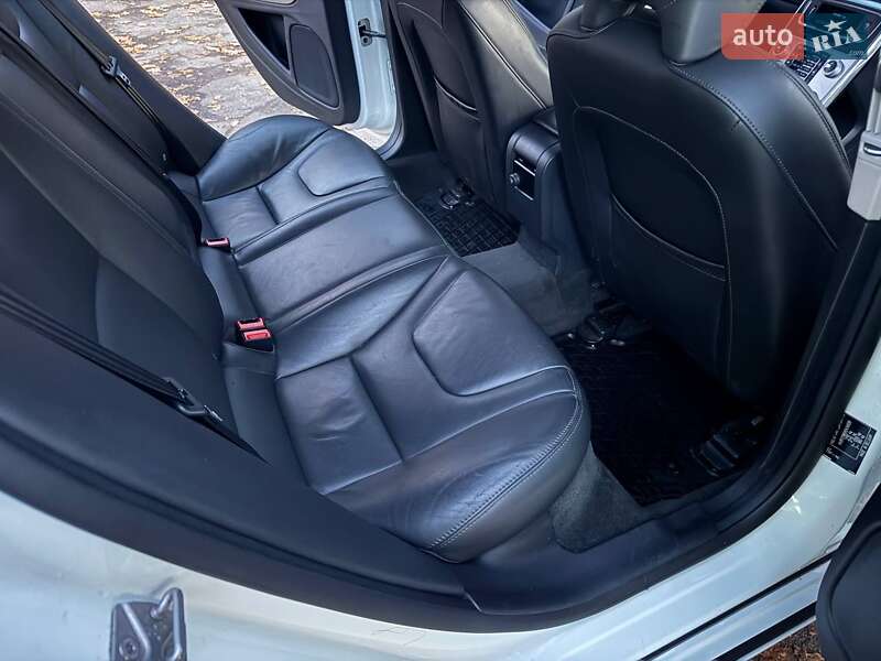 Седан Volvo S60 2017 в Житомирі