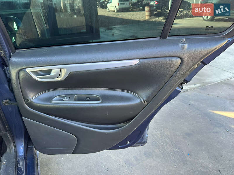 Седан Volvo S60 2002 в Черновцах фото 8 Седан Volvo S60 2002 в Черновцах