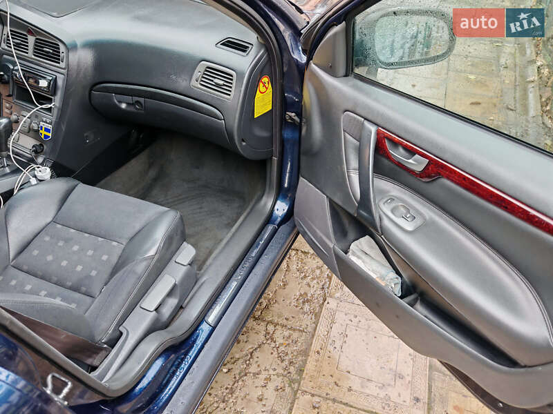 Седан Volvo S60 2002 в Черновцах фото 22 Седан Volvo S60 2002 в Черновцах