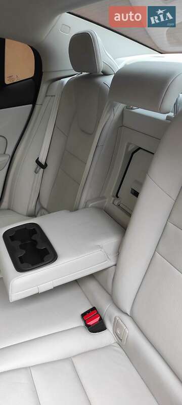 Седан Volvo S60 2019 в Стрию фото 32 Седан Volvo S60 2019 в Стрию