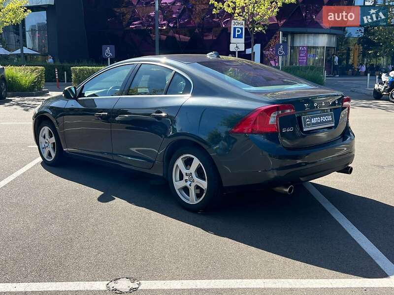Седан Volvo S60 2013 в Киеве фото 5 Седан Volvo S60 2013 в Киеве