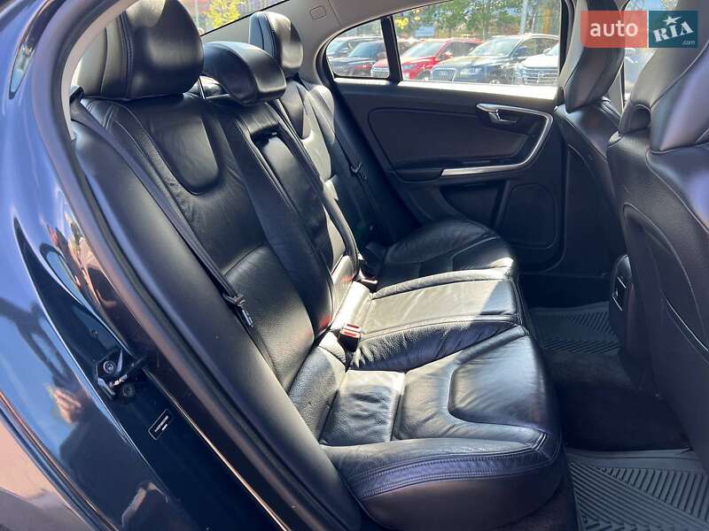 Седан Volvo S60 2013 в Киеве фото 11 Седан Volvo S60 2013 в Киеве
