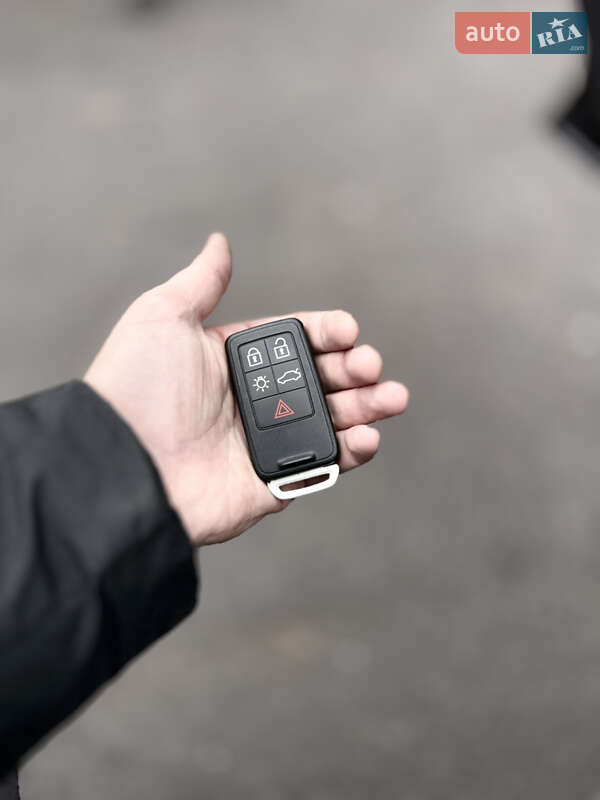 Седан Volvo S60 2013 в Львове