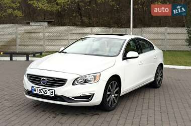 Седан Volvo S60 2016 в Киеве