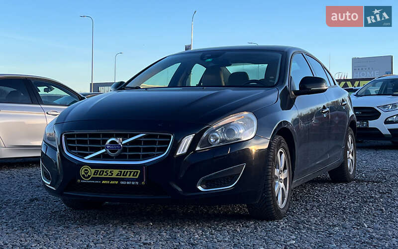 Седан Volvo S60 2011 в Львове