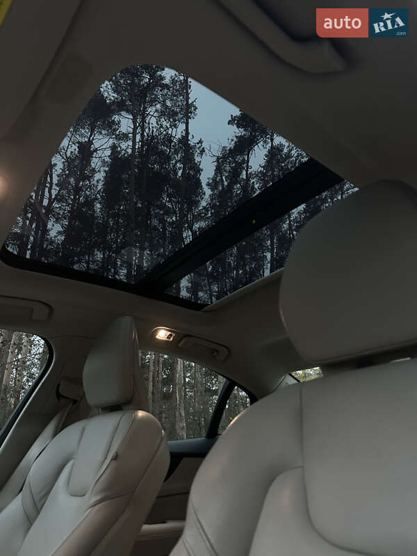 Седан Volvo S60 2019 в Житомире фото Седан Volvo S60 2019 в Житомире