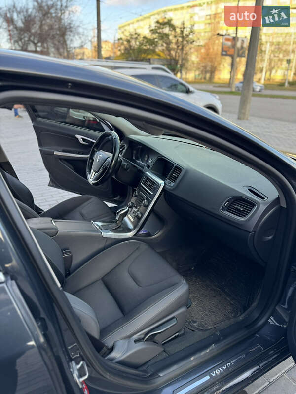 Седан Volvo S60 2014 в Полтаві фото 15 Седан Volvo S60 2014 в Полтаві
