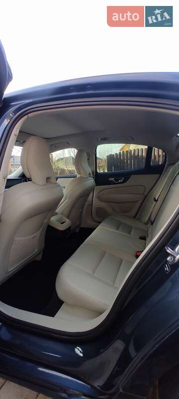 Седан Volvo S60 2019 в Стрию фото 36 Седан Volvo S60 2019 в Стрию