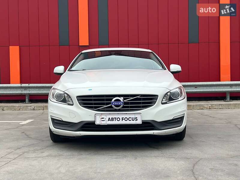 Седан Volvo S60 2015 в Києві