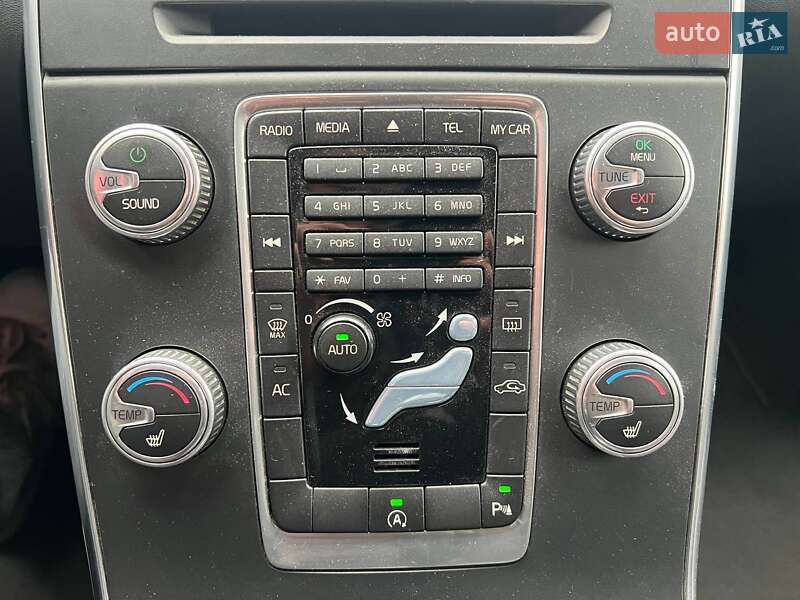 Седан Volvo S60 2015 в Києві