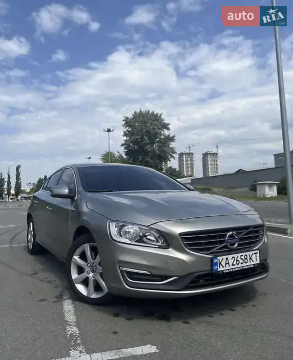 Седан Volvo S60 2016 в Хмельницькому