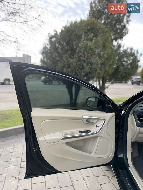 Седан Volvo S60 2012 в Івано-Франківську