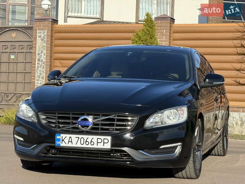 Седан Volvo S60 2015 в Борисполе