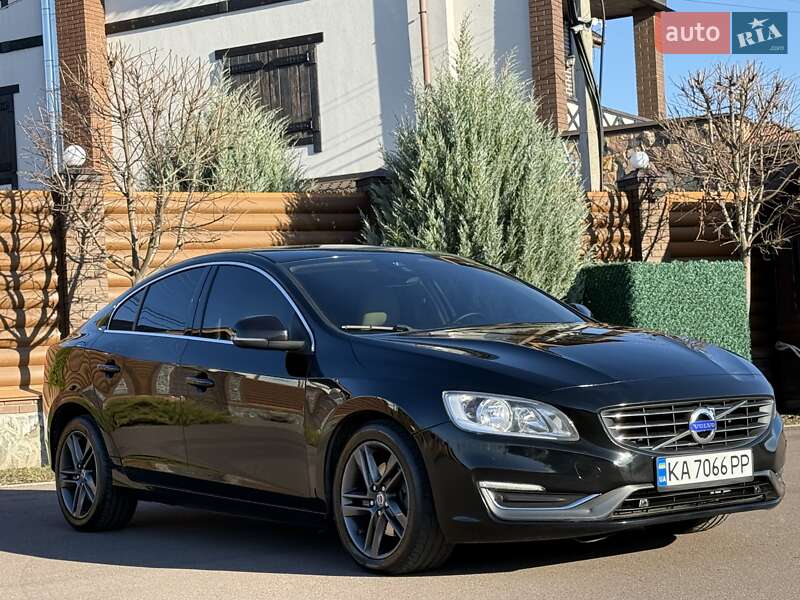 Седан Volvo S60 2015 в Борисполе