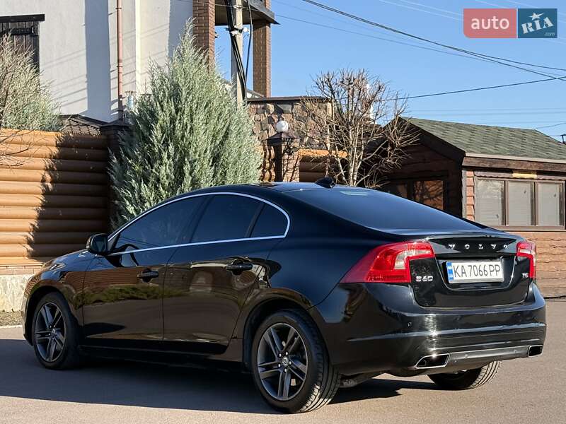 Седан Volvo S60 2015 в Борисполе