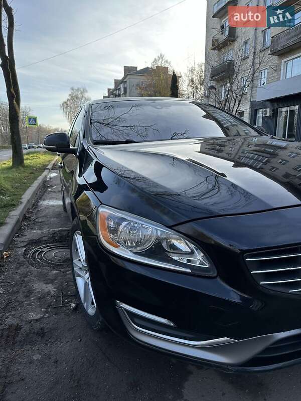 Седан Volvo S60 2013 в Тернополе