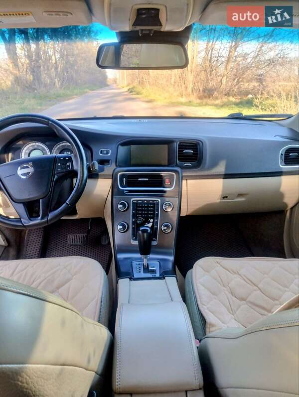 Седан Volvo S60 2011 в Житомире