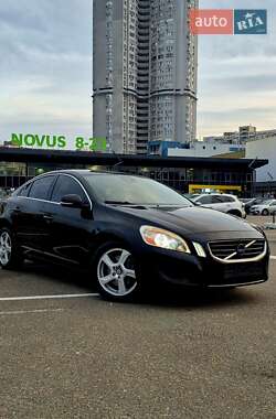 Седан Volvo S60 2012 в Києві
